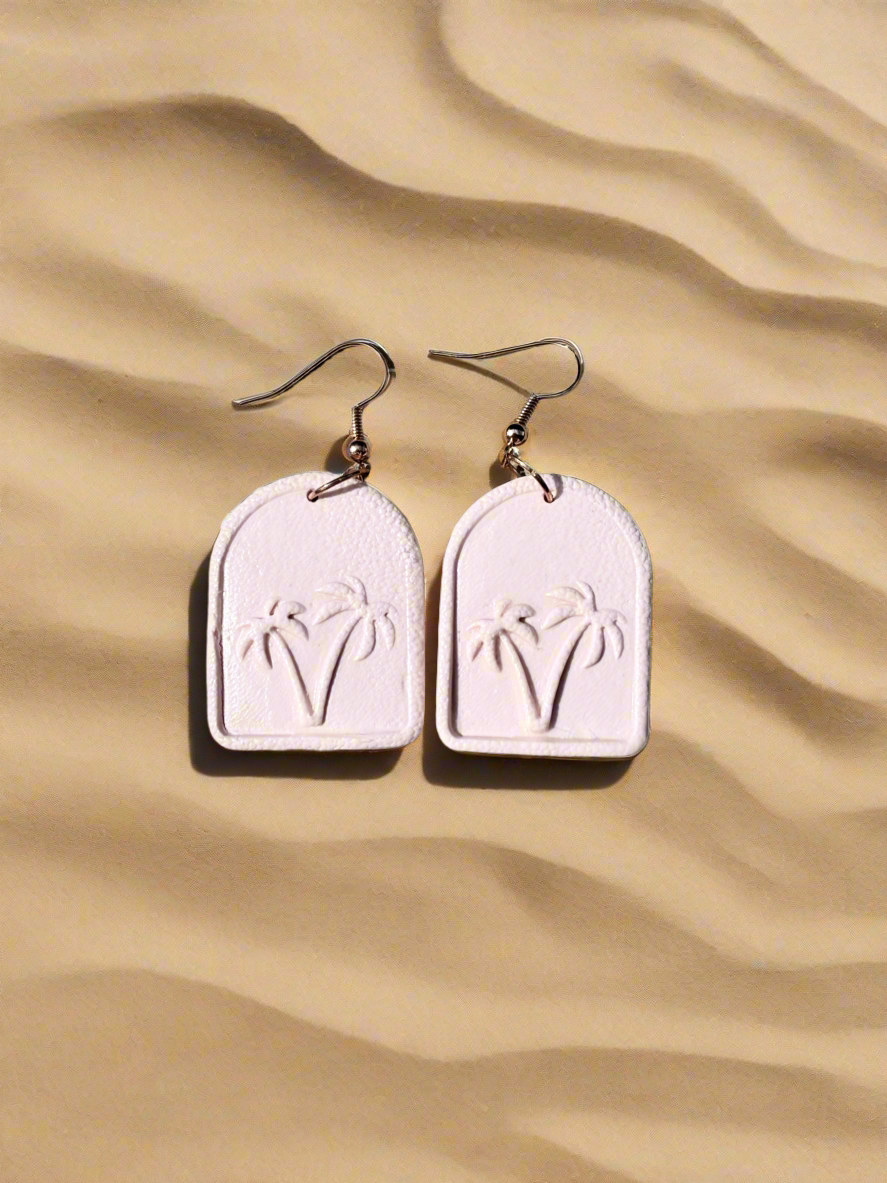 Palm Frame Earrings 